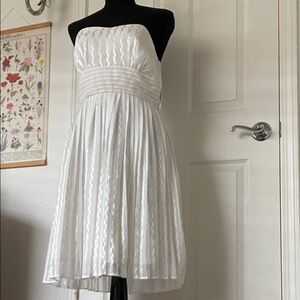 White House Black Market Strapless White Dress